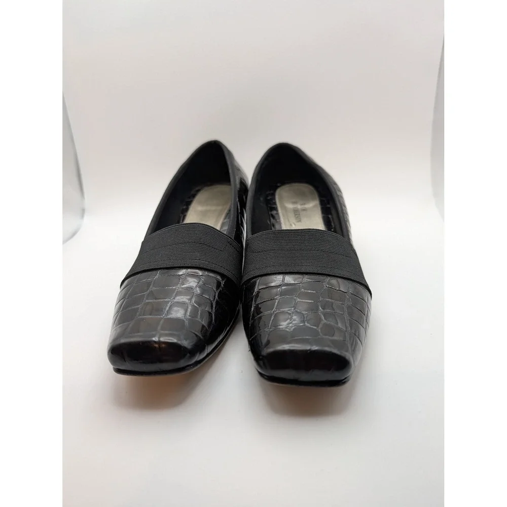 Ros Hommerson Black Croc Embossed Stretch Band Low Heel Pumps Womens 7N Narrow